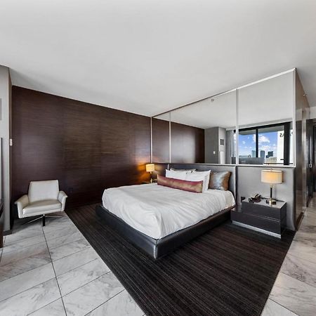 Huge Modern Luxury 17 Floor Panoramic Corner Suite With Open Balcony Лас-Вегас Экстерьер фото