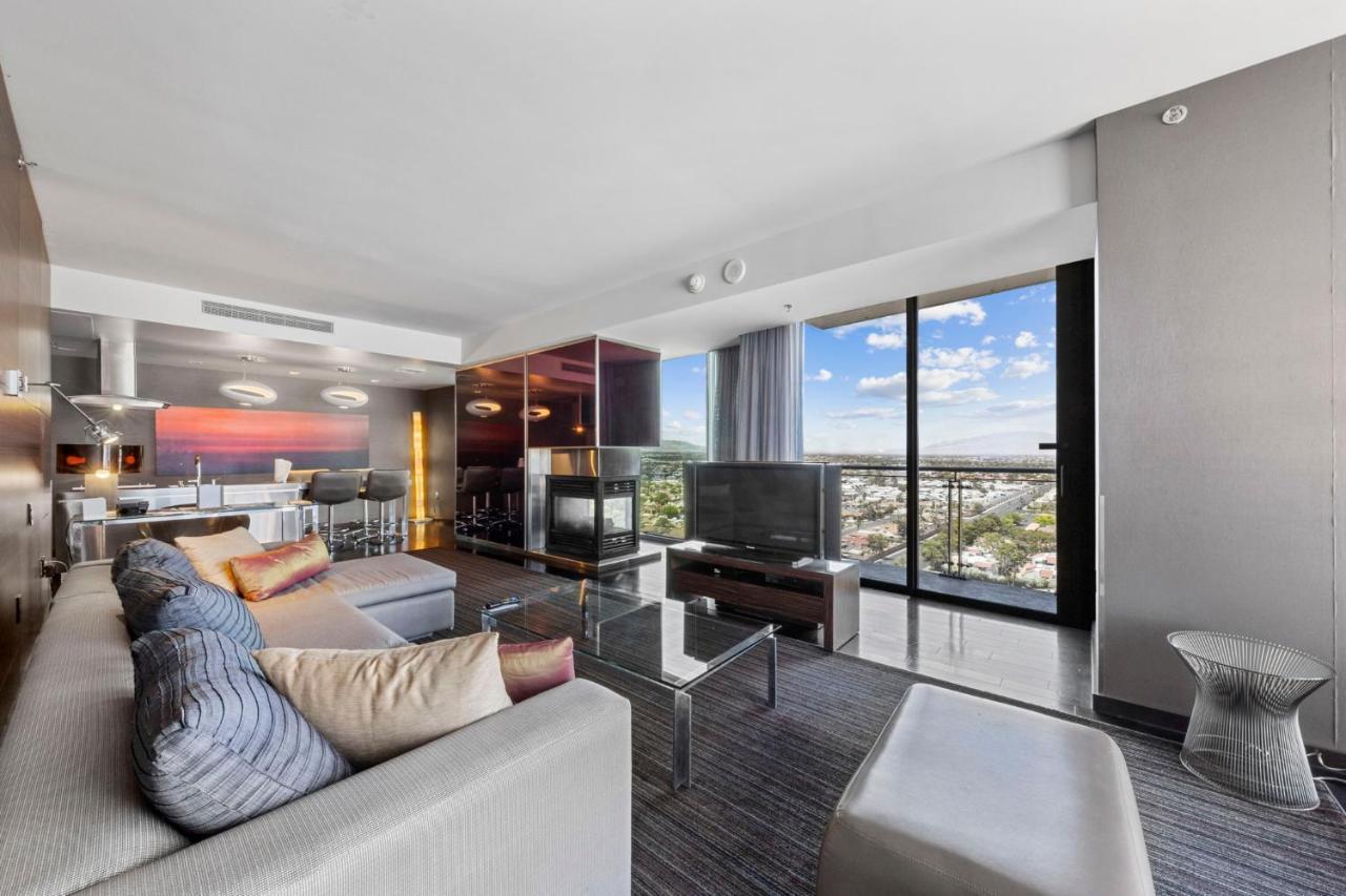 Huge Modern Luxury 17 Floor Panoramic Corner Suite With Open Balcony Лас-Вегас Экстерьер фото