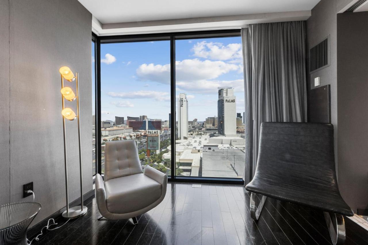 Huge Modern Luxury 17 Floor Panoramic Corner Suite With Open Balcony Лас-Вегас Экстерьер фото