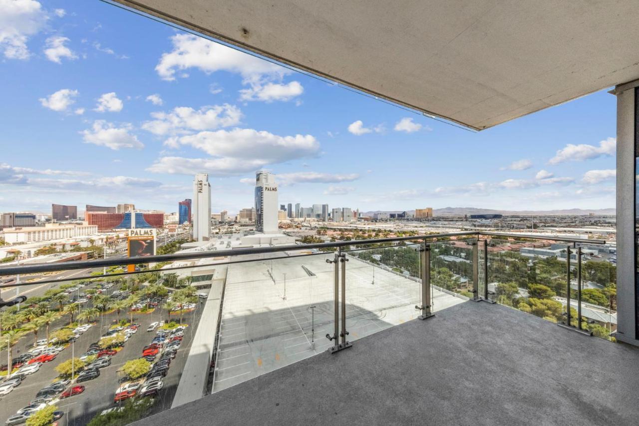 Huge Modern Luxury 17 Floor Panoramic Corner Suite With Open Balcony Лас-Вегас Экстерьер фото